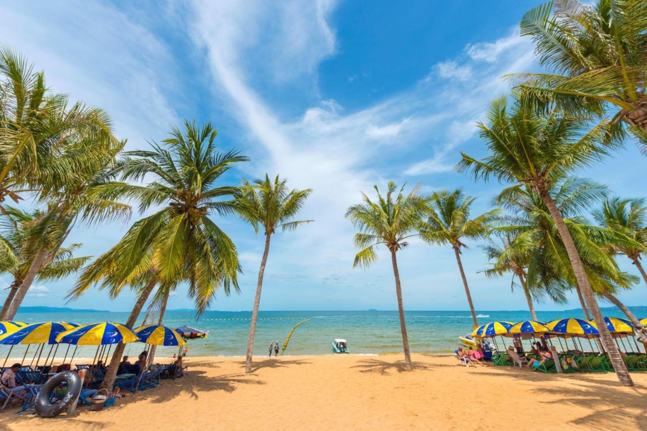 Happy Jomtien - Beachfront 외부 사진